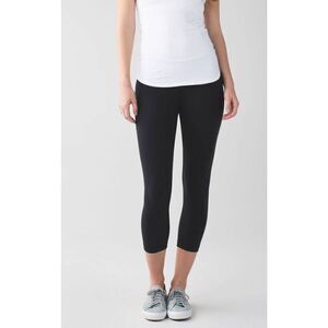 LULULEMON ATHLETICA Wunder Under Crop '21" in Black Size 6
